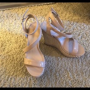 Gianni Bini Wedge Strappy Sandals Size 7.5